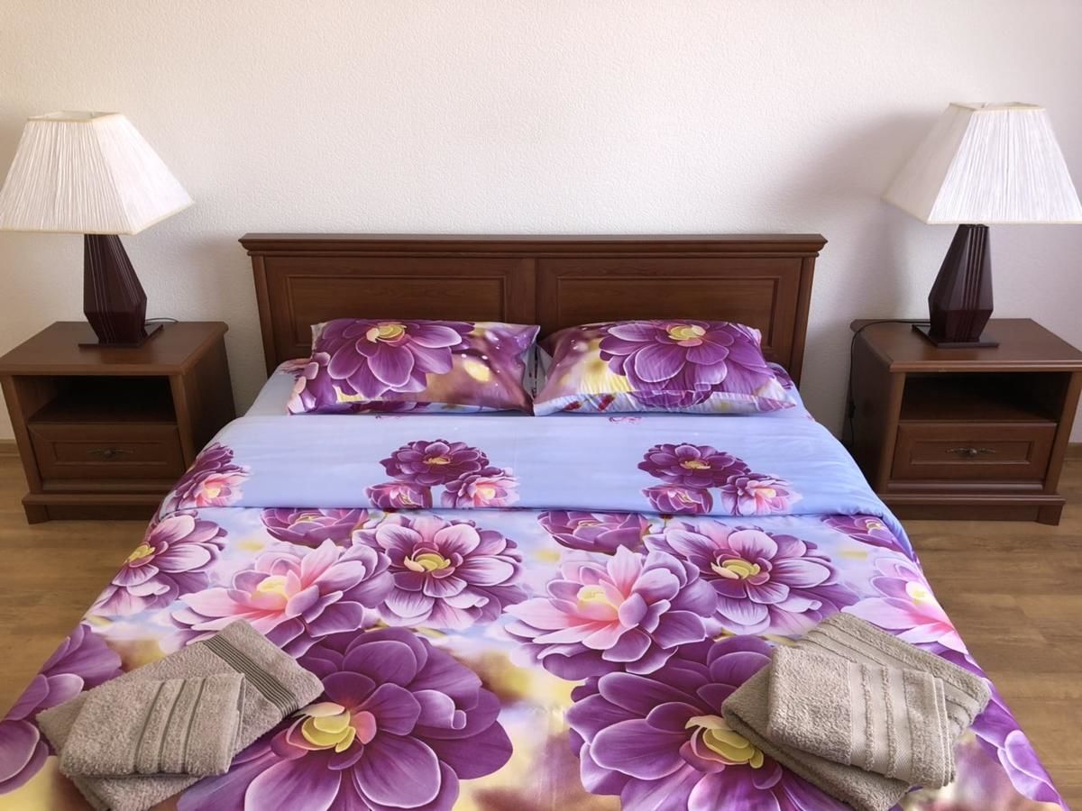 Гостевой дом Guest house on Ivana Franka Novyye Petrovtsy-5