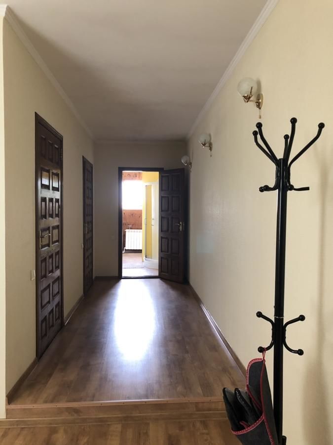 Гостевой дом Guest house on Ivana Franka Novyye Petrovtsy-8